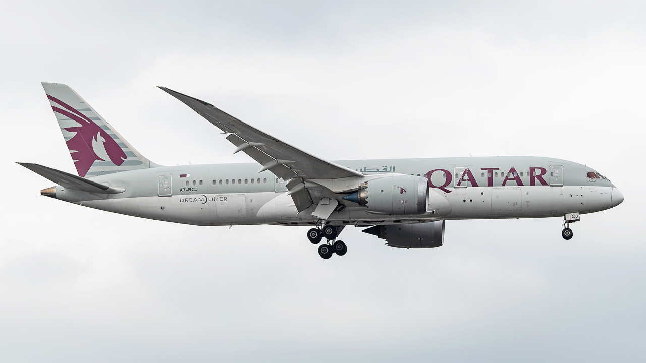 A7-BCJ Qatar Airways Boeing 787-8 Dreamliner