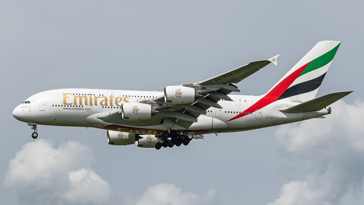 A6-EEP Emirates Airbus A380-800