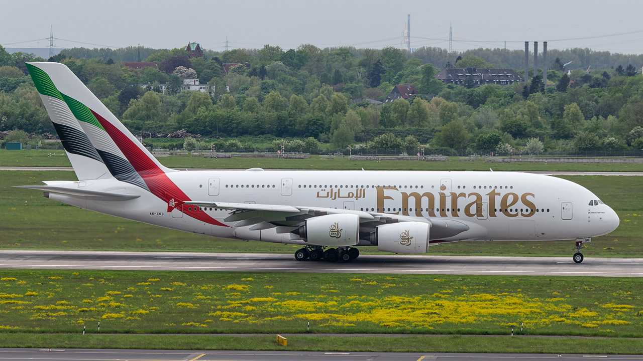 A6-EOG Emirates Airbus A380-800