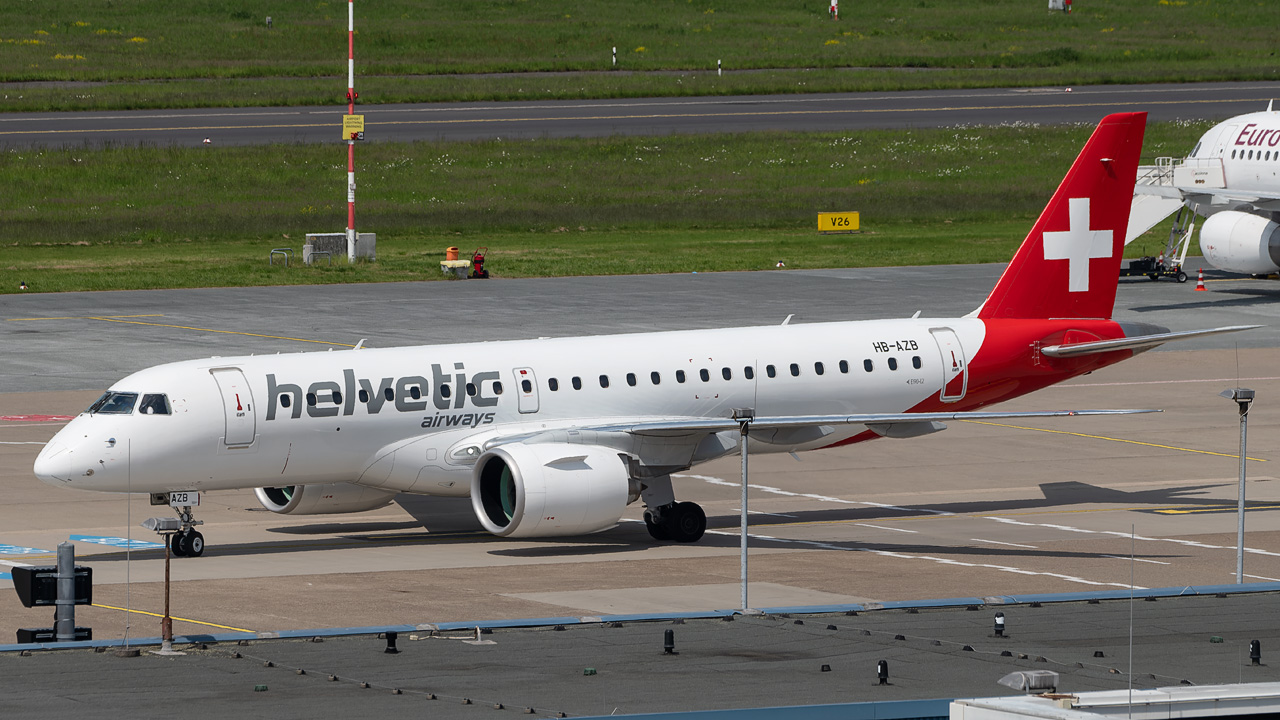 HB-AZB Helvetic Airways Embraer ERJ-190 E2