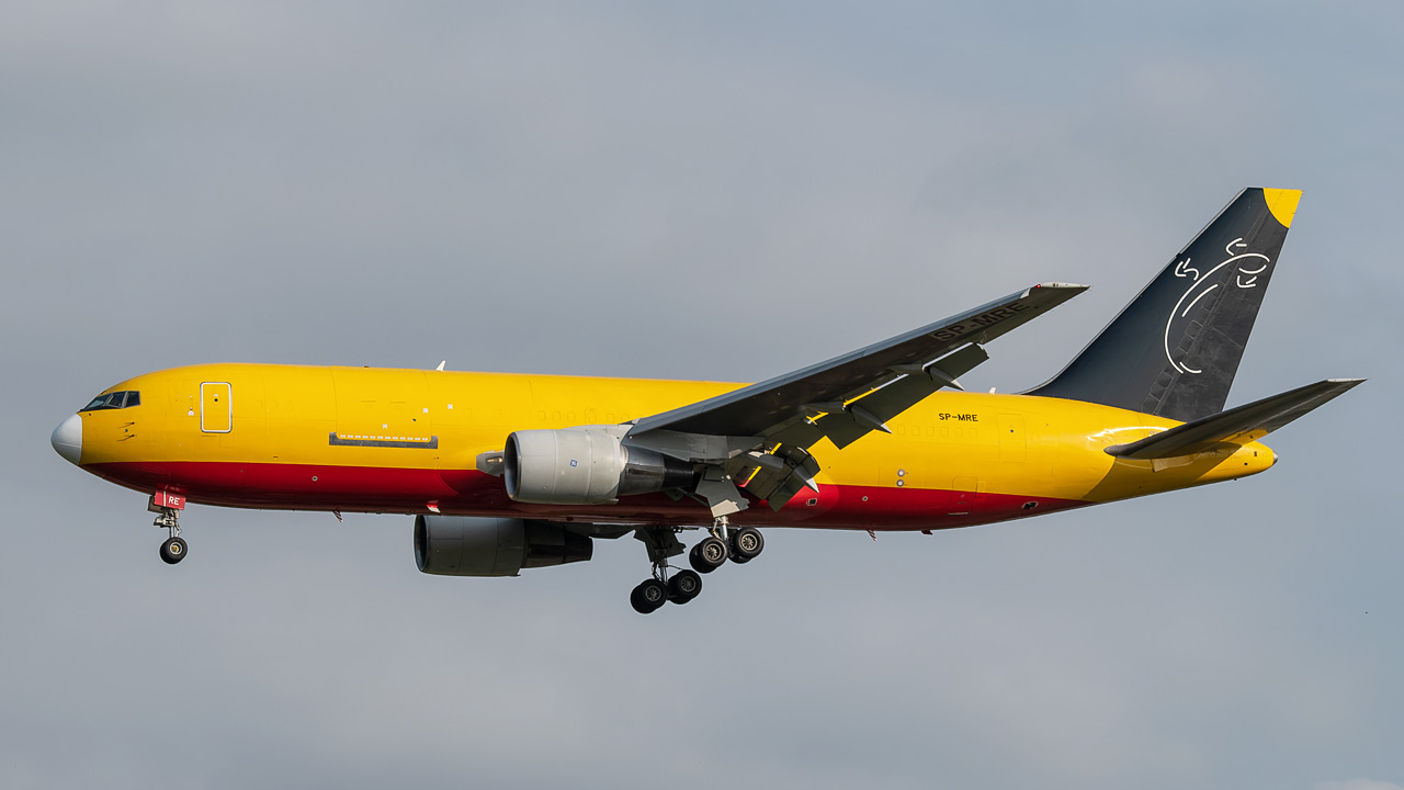 SP-MRE SkyTaxi Poland Boeing 767-200(BDSF)