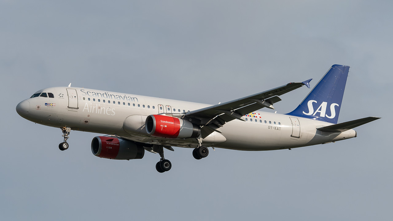OY-KAT Scandinavian Airlines (SAS) Airbus A320-200