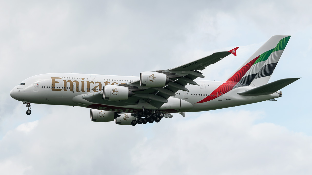 A6-EOK Emirates Airbus A380-800