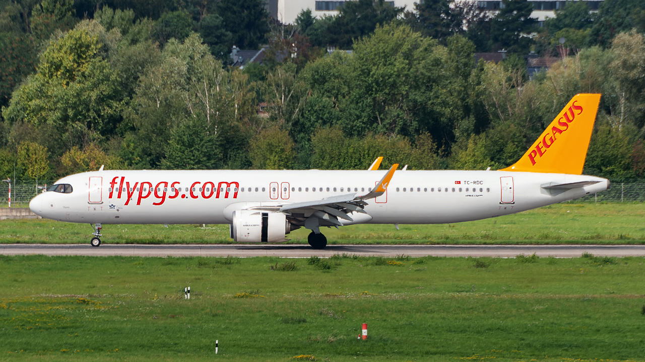 TC-RDC Pegasus Airlines Airbus A321-200neo