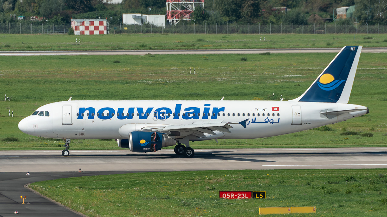 TS-INT Nouvelair Airbus A320-200