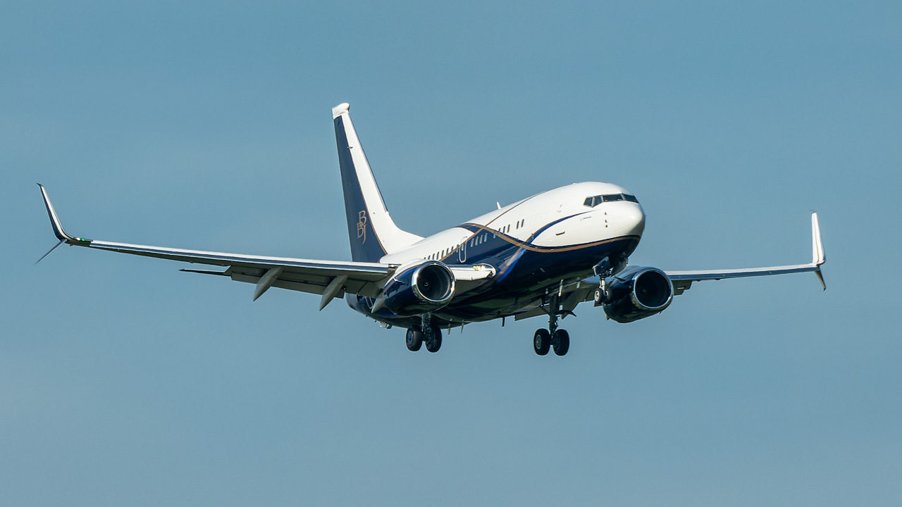 N839BA Private Boeing 737-700(BBJ)