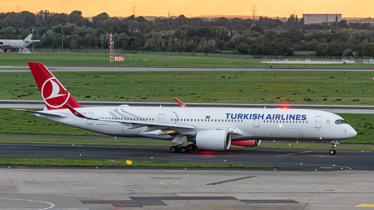 TC-LGB Turkish Airlines Airbus A350-900
