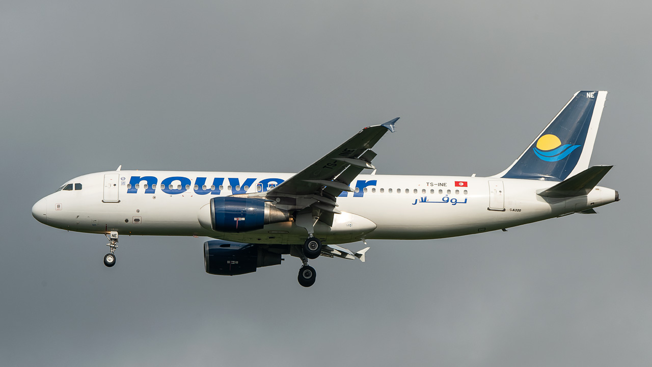 TS-INE Nouvelair Airbus A320-200