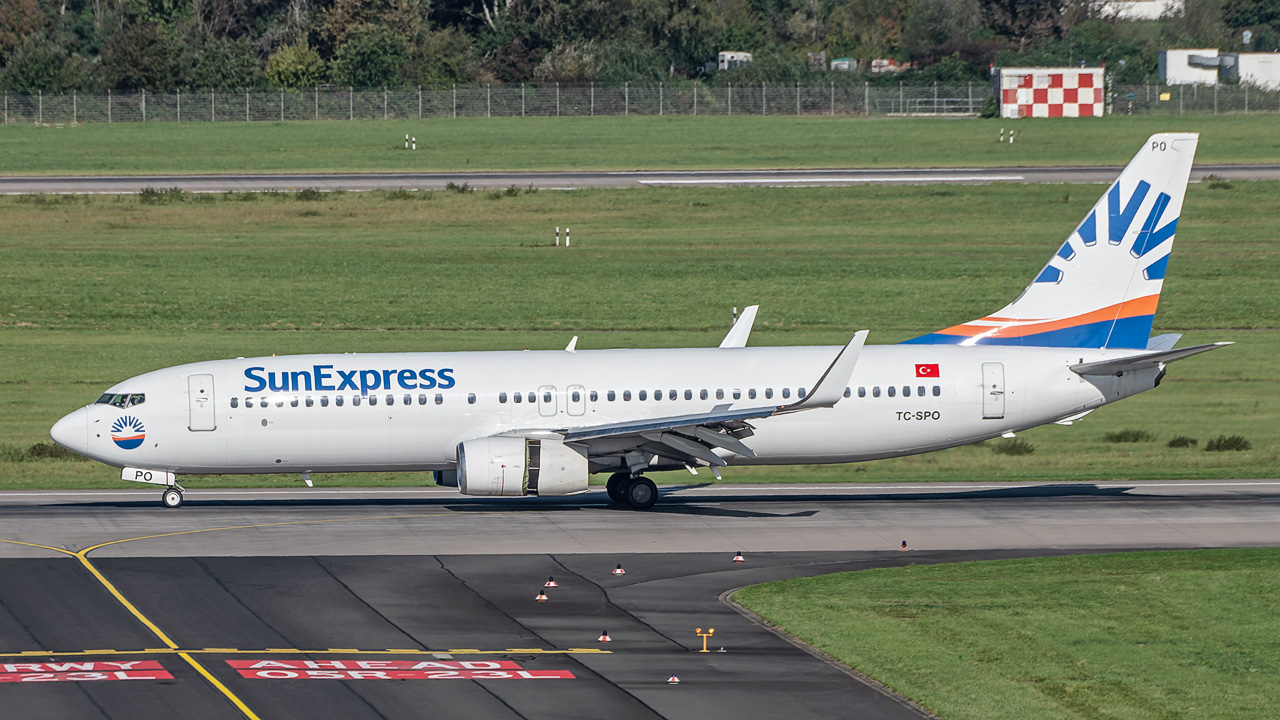 TC-SPO SunExpress Boeing 737-800