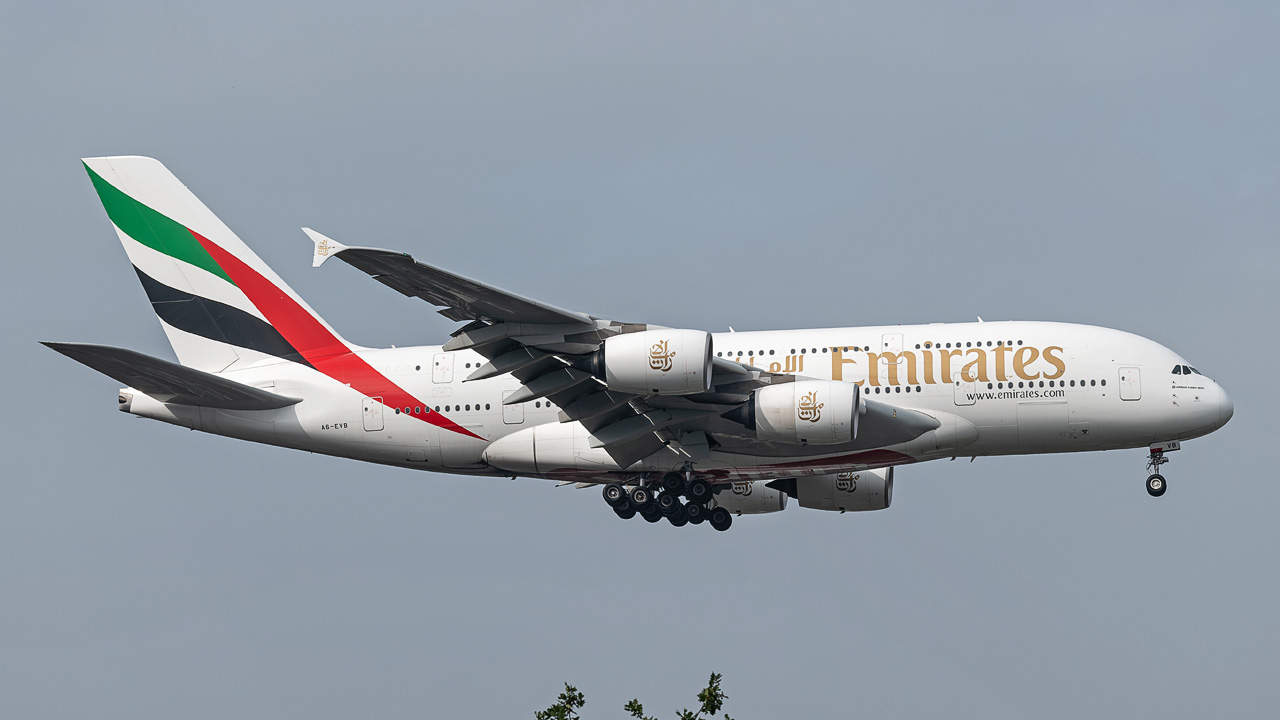 A6-EVB Emirates Airbus A380-800