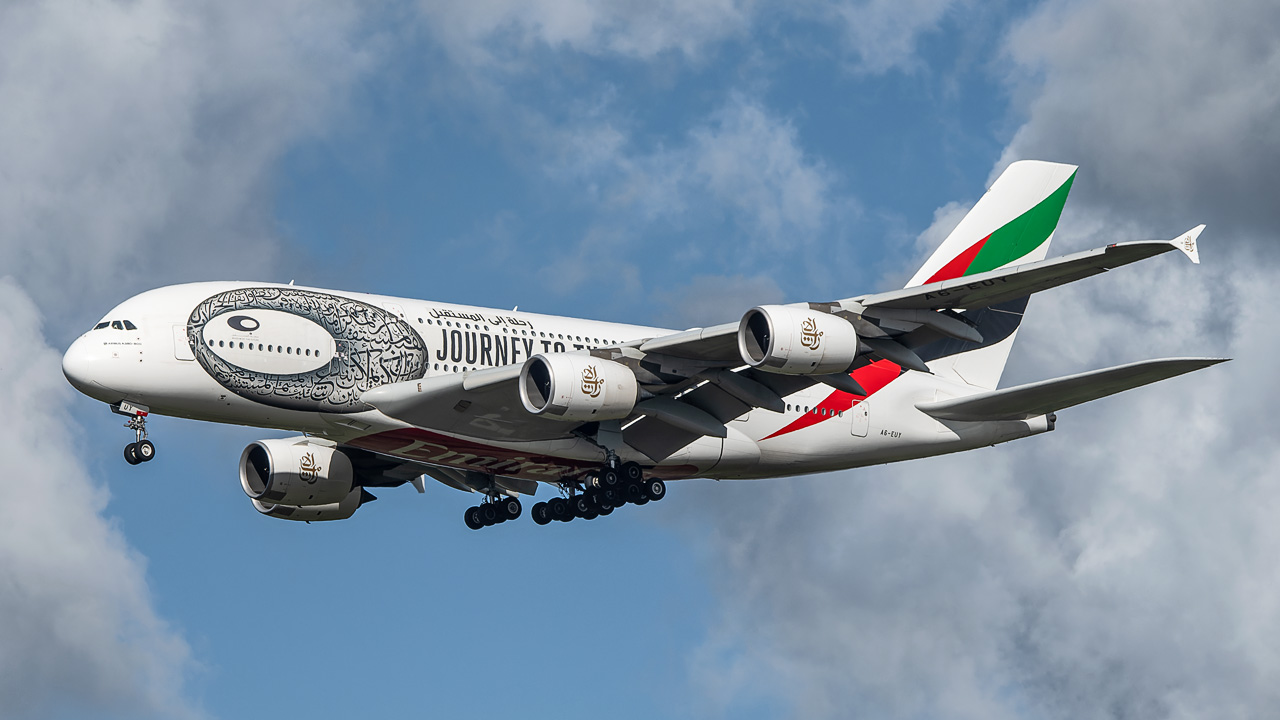 A6-EUY Emirates Airbus A380-800