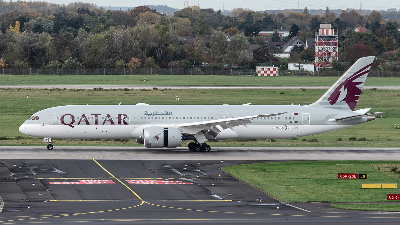 A7-BHM Qatar Airways Boeing 787-9