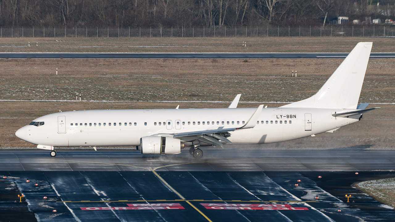 LY-BBN KlasJet Boeing 737-800