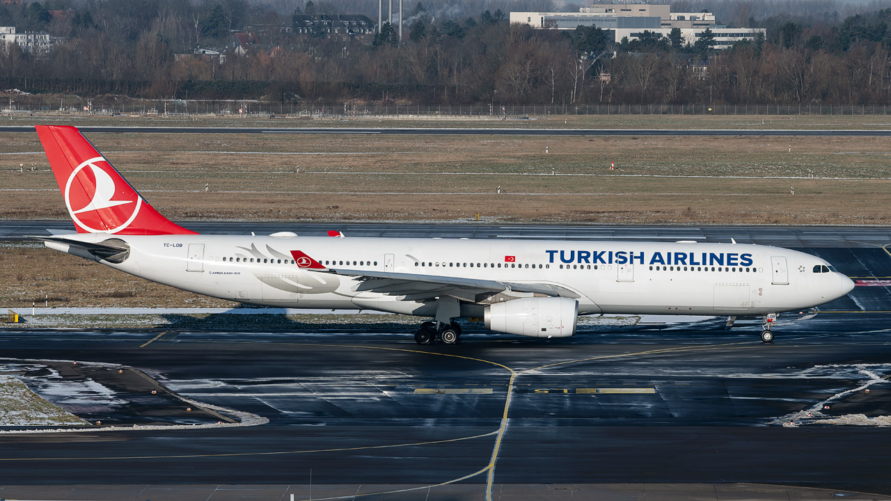 TC-LOB Turkish Airlines Airbus A330-300