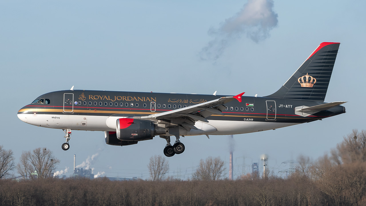 JY-AYY Royal Jordanian Airbus A319-100