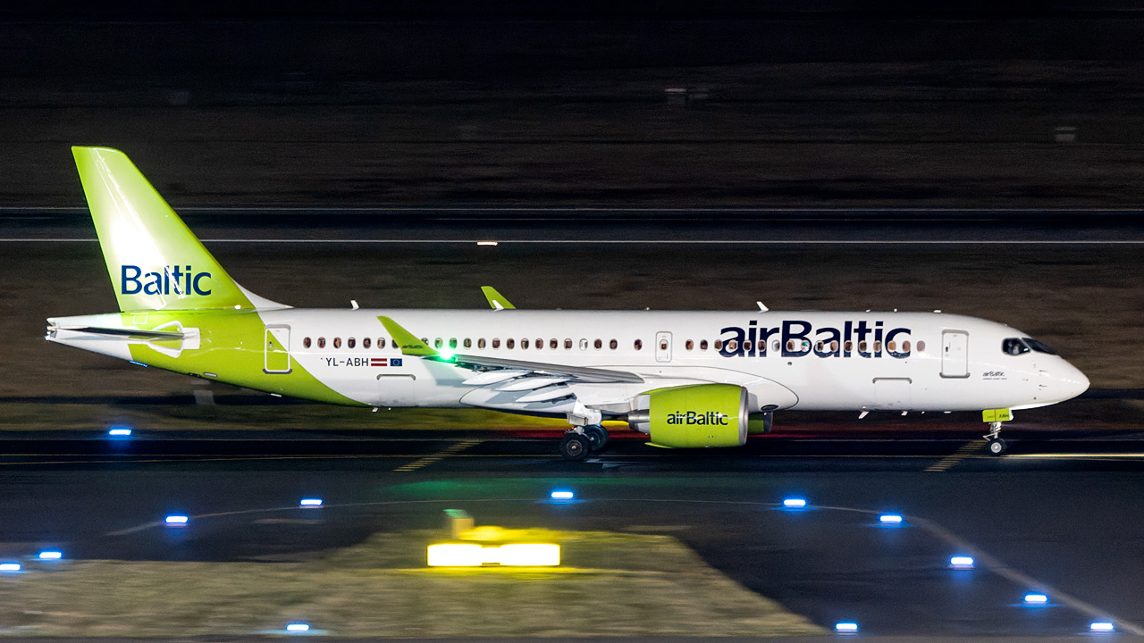 YL-ABH air Baltic Airbus A220-300