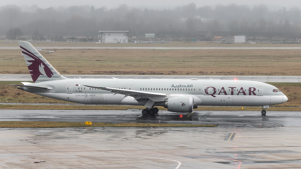 A7-BHA Qatar Airways Boeing 787-9 Dreamliner