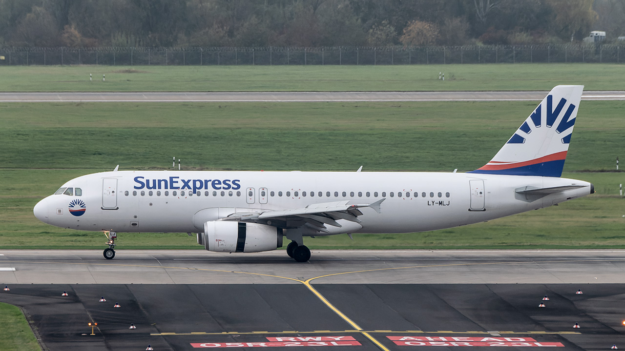 LY-MLJ SunExpress (Avion Express) Airbus A320-200