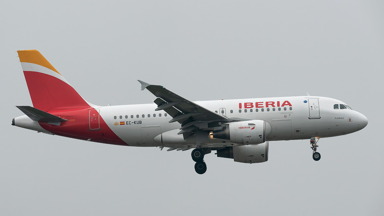 EC-KUB Iberia Airbus A319-100