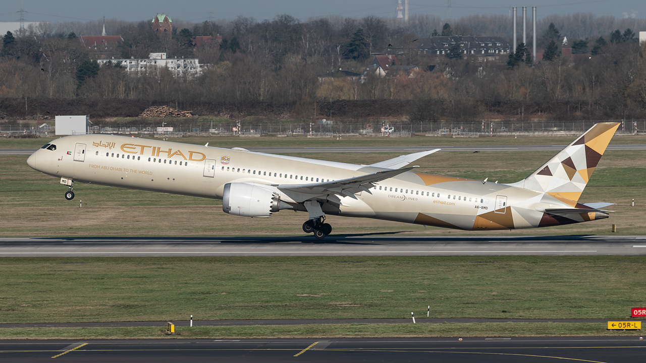 A6-BMD Etihad Airways Boeing 787-10 Dreamliner