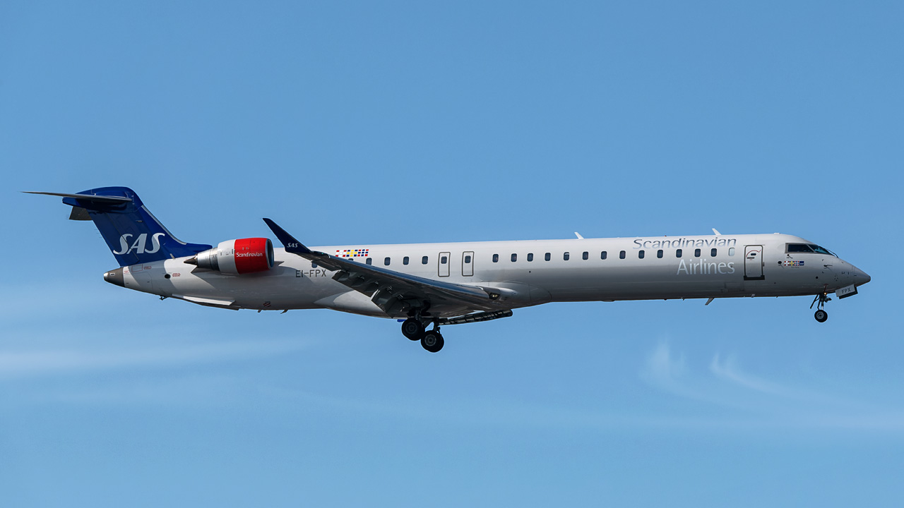 EI-FPX Scandinavian Airlines (CityJet) Bombardier CRJ-900