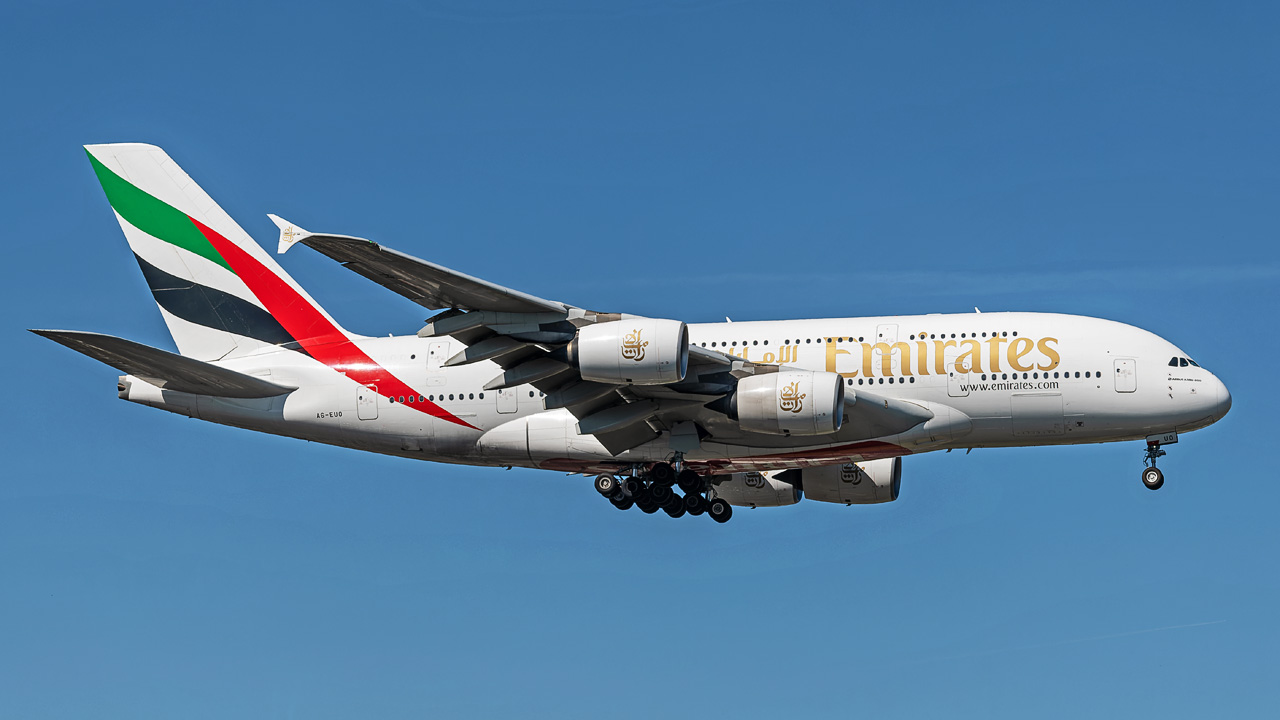 A6-EUO Emirates Airbus A380-800