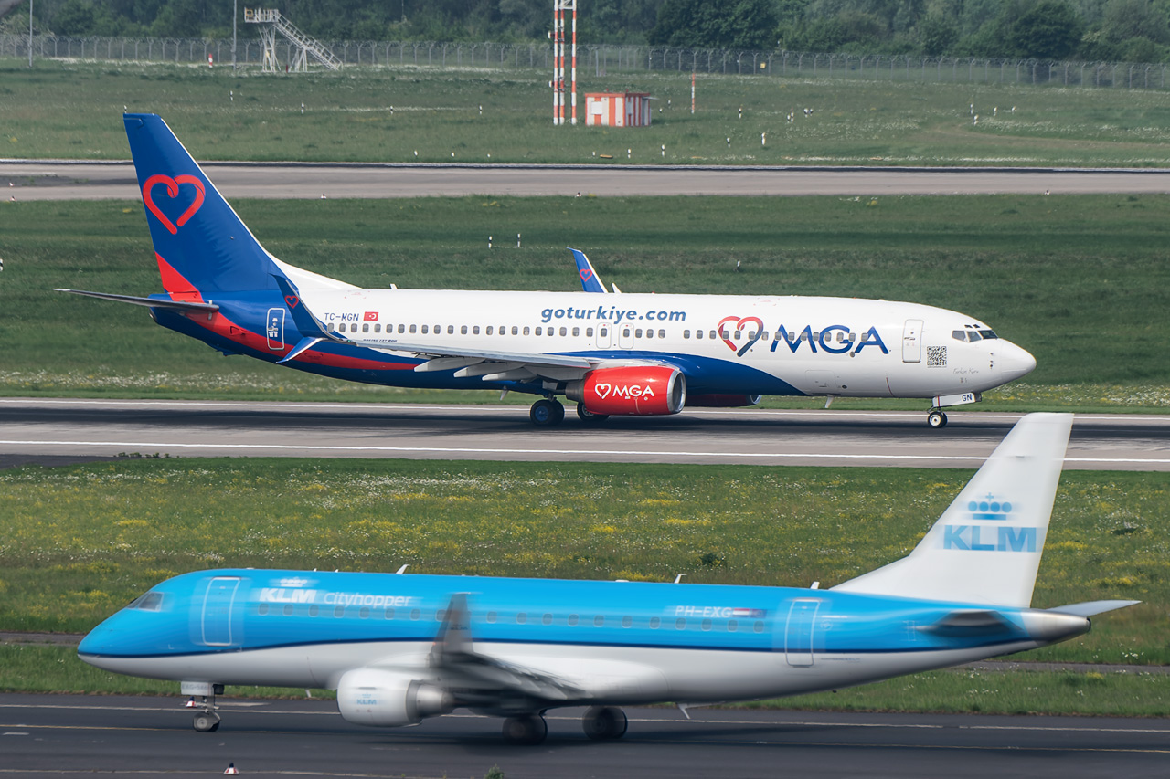 TC-MGN Mavi Gok (MGA) Boeing 737-800