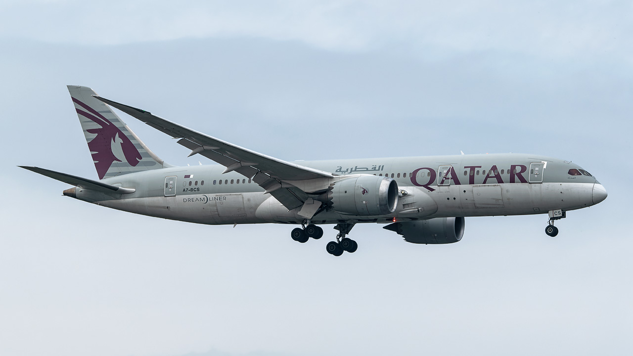A7-BCS Qatar Airways Boeing 787-8 Dreamliner