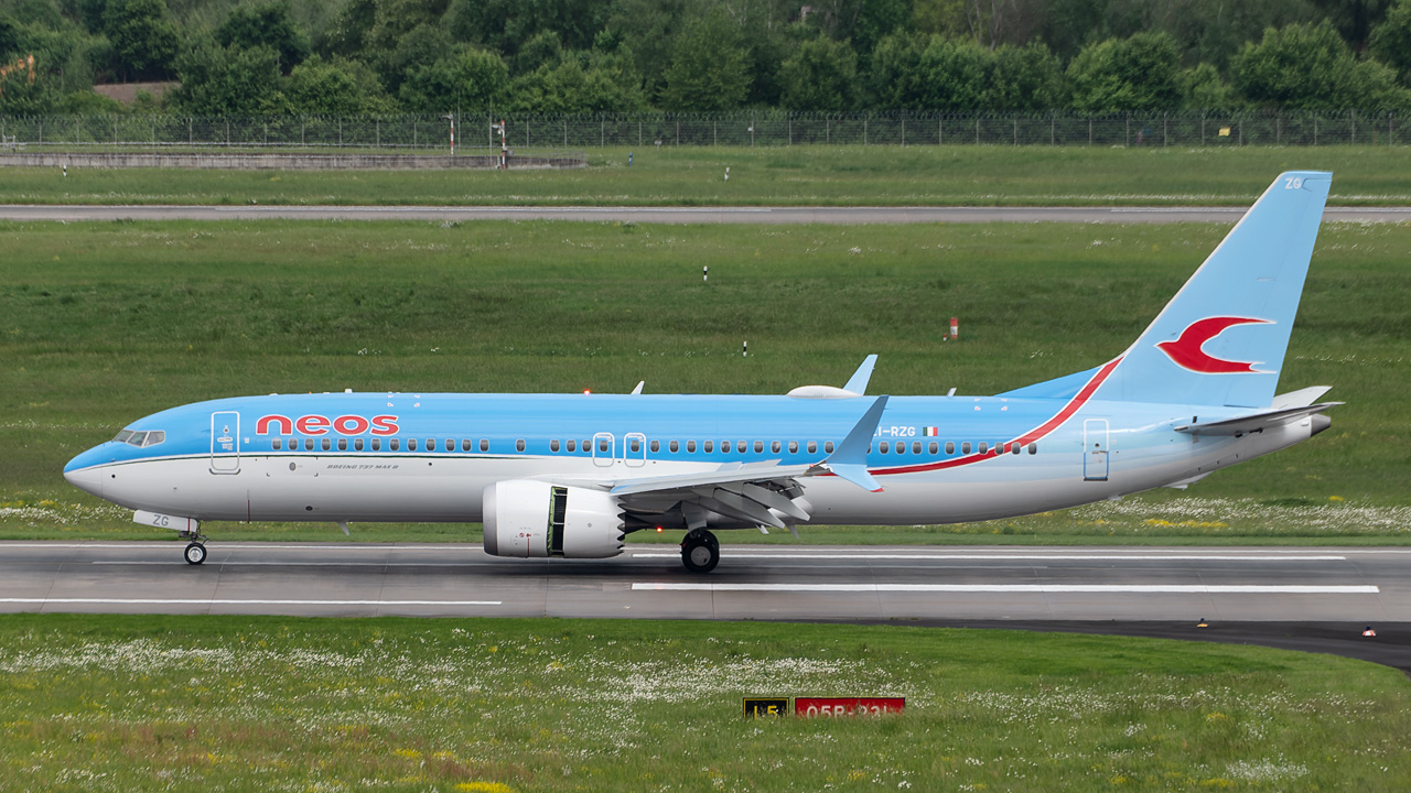 EI-RZG NEOS Boeing 737 MAX 8