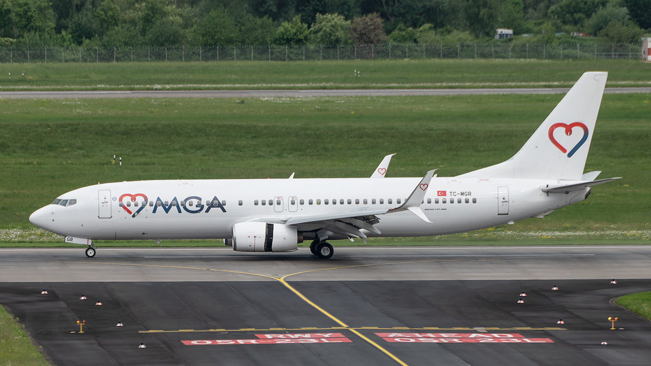 TC-MGR Mavi Gok Airlines (MGA) Boeing 737-800