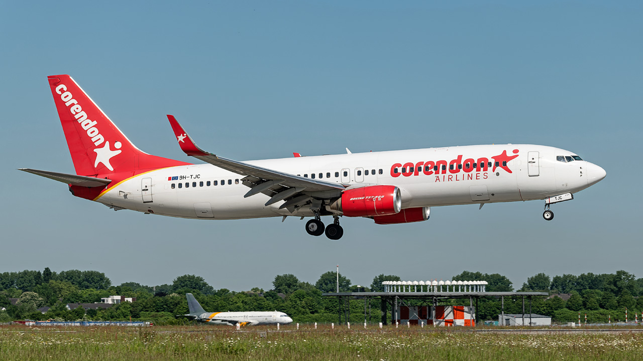 9H-TJC Corendon Airlines Europe Boeing 737-800