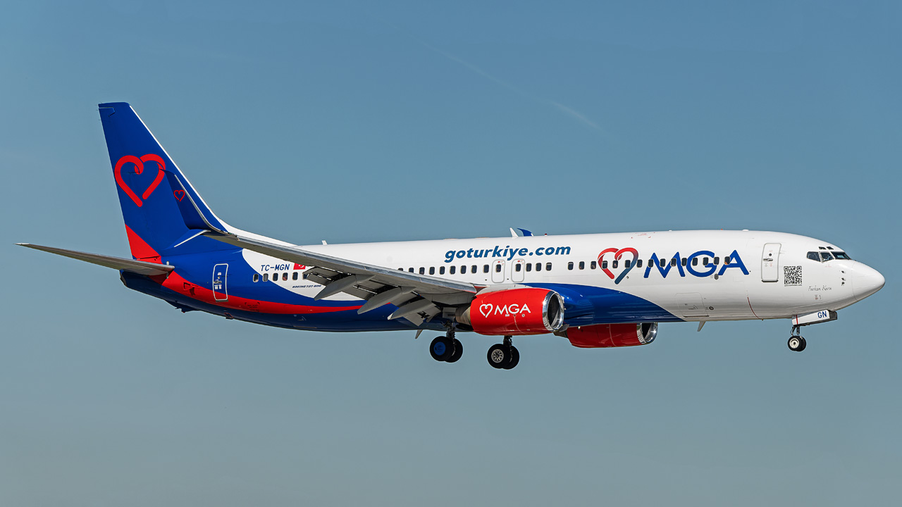 TC-MGN Mavi Gok Airlines (MGA) Boeing 737-800