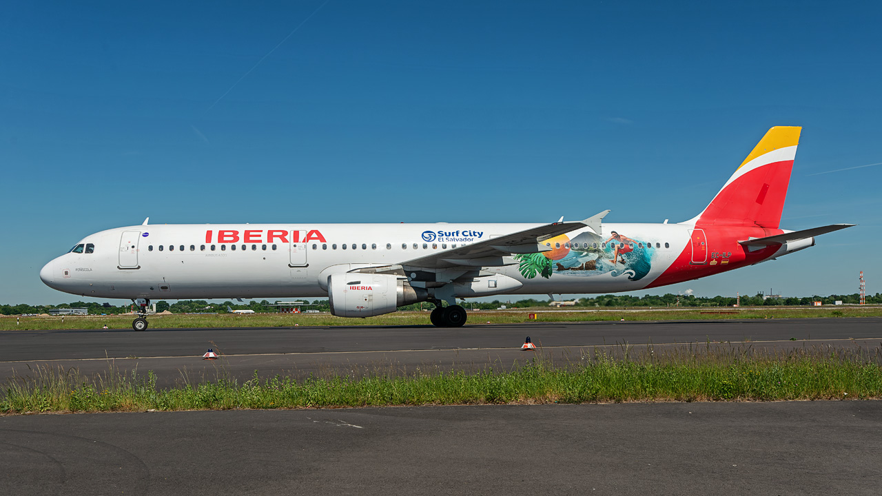 EC-ILP Iberia Airbus A321-200