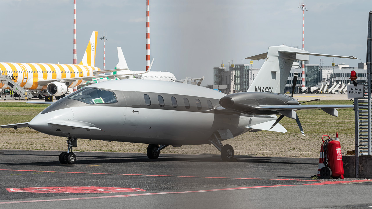 N165SL Nextgen Partners Piaggio P.180 Avanti 2