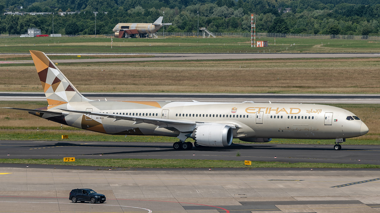 A6-BLG Etihad Airways Boeing 787-9 Dreamliner