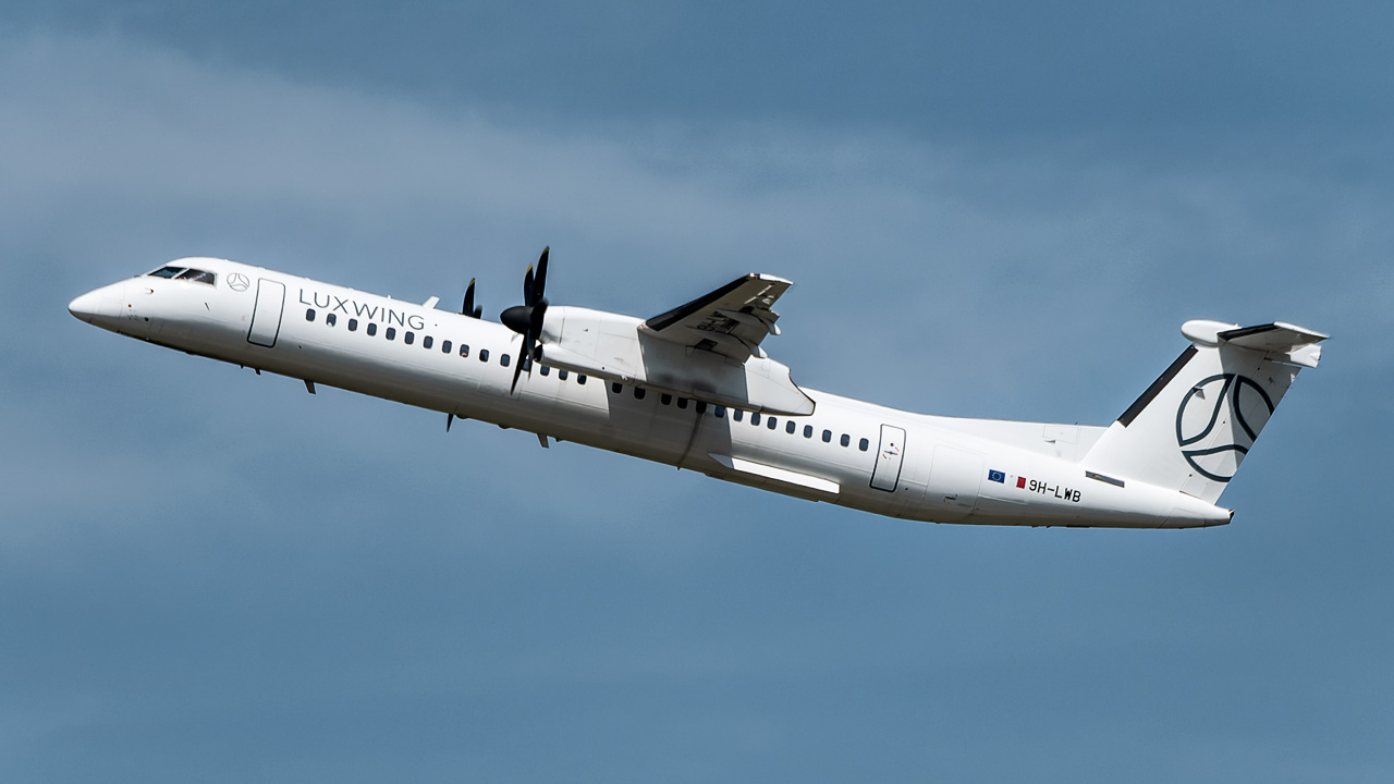 9H-LWB SkyAlps (Luxwing) Bombardier DHC-8-400