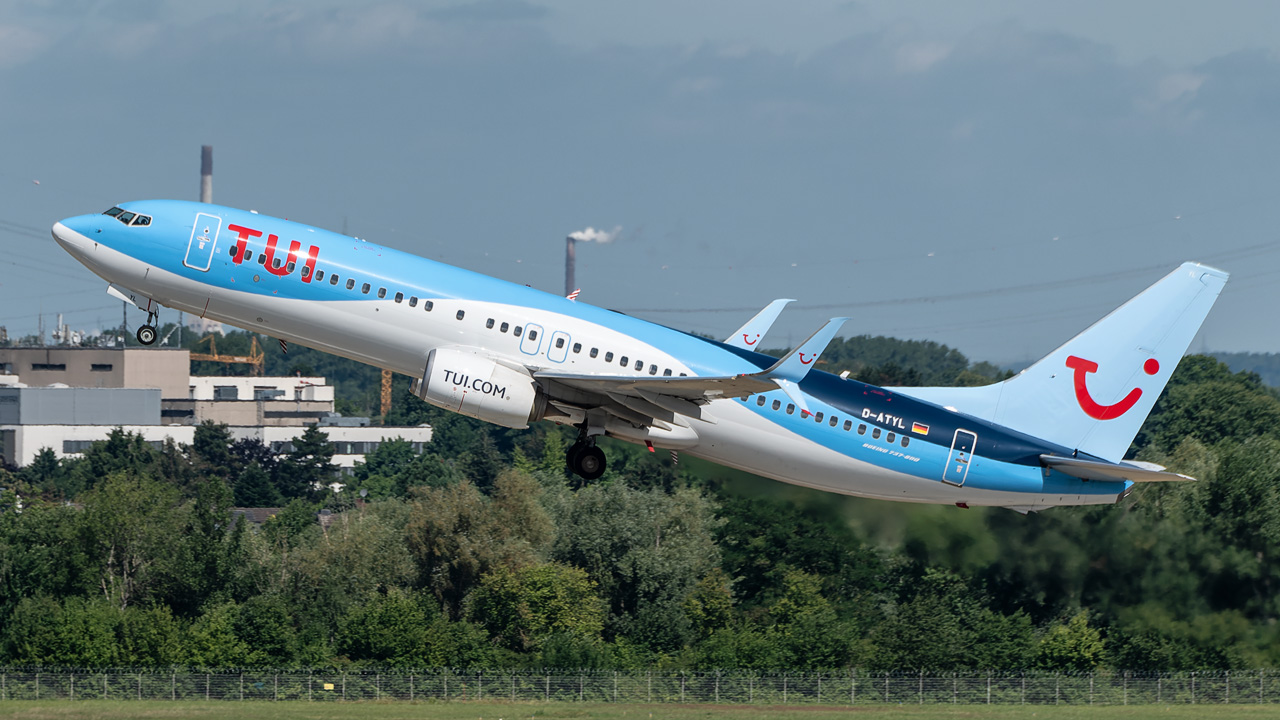 D-ATYL TUIfly Boeing 737-800