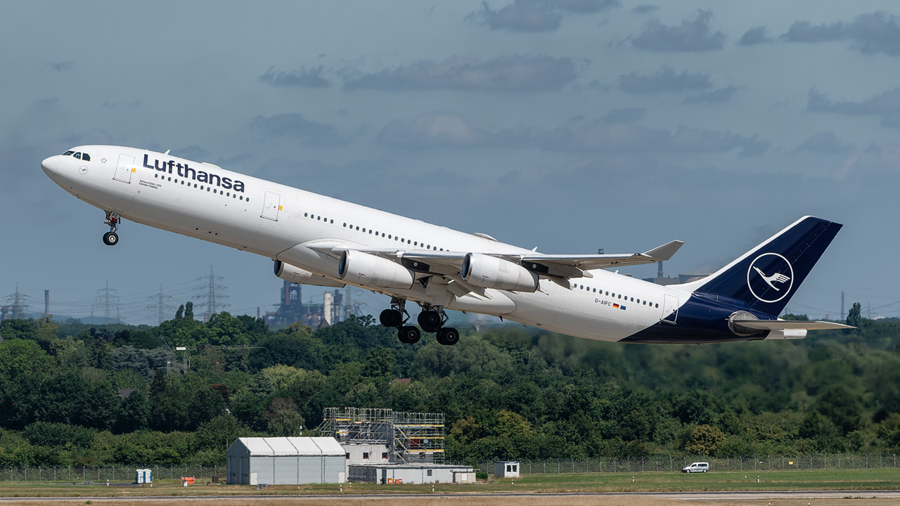 D-AIFC Lufthansa Airbus A340-300