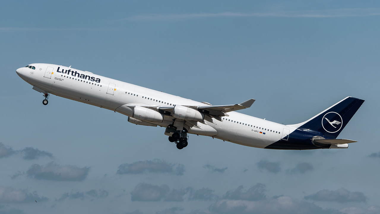 D-AIFC Lufthansa Airbus A340-300