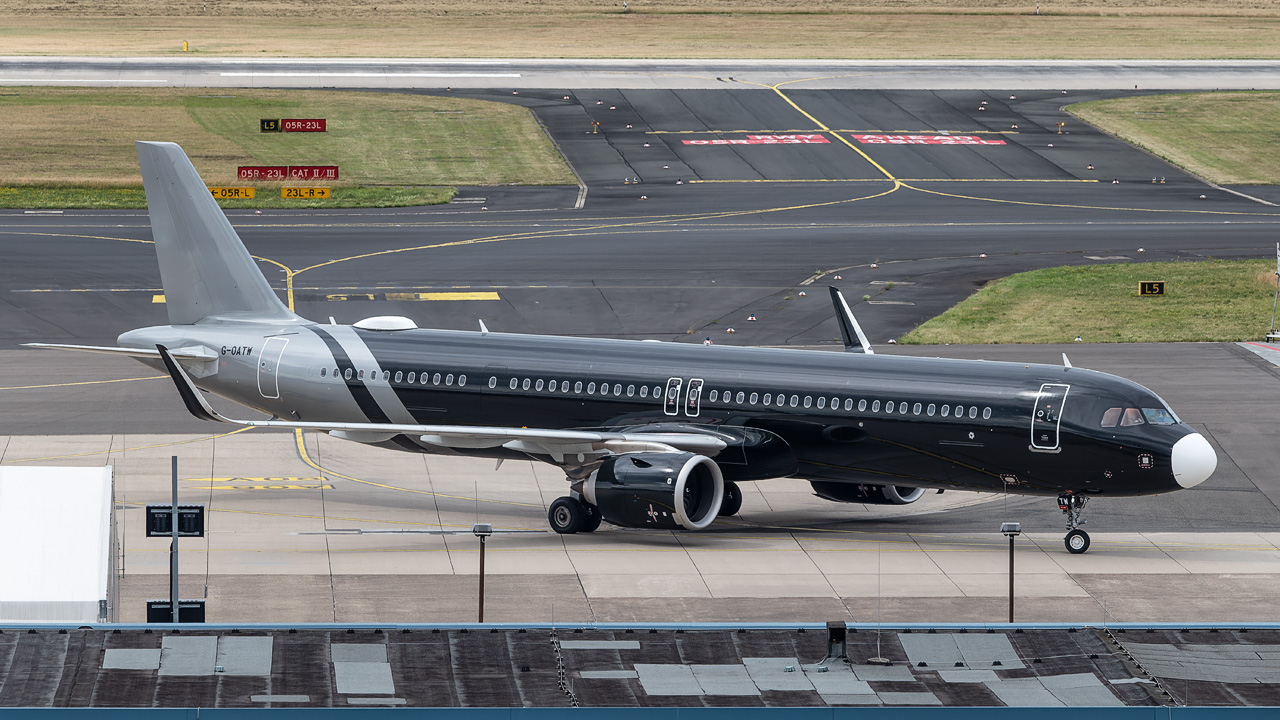 G-OATW Titan Airways Airbus A321-200neo