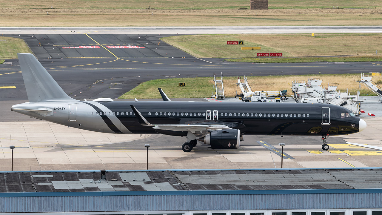 G-OATW Titan Airways Airbus A321-200neo