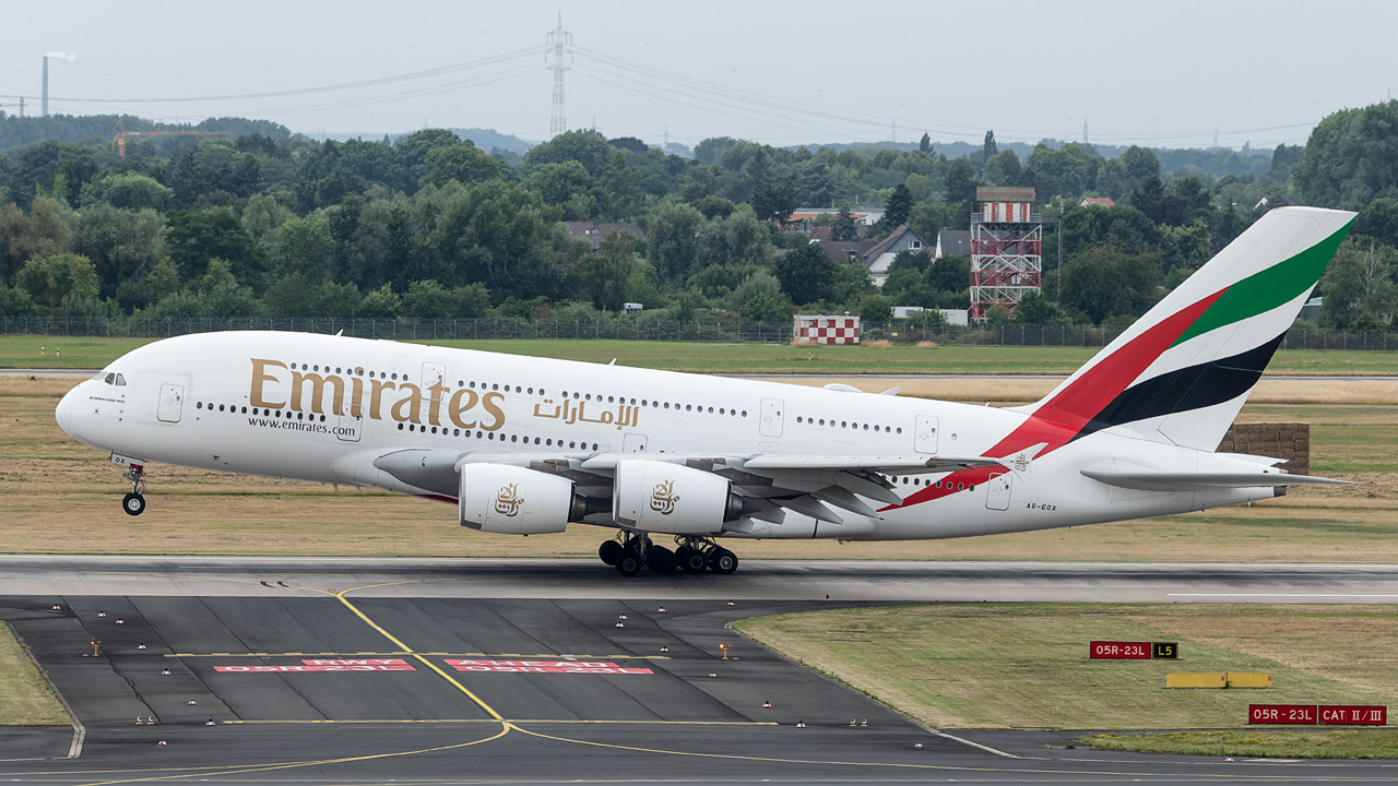 A6-EOX Emirates Airbus A380-800