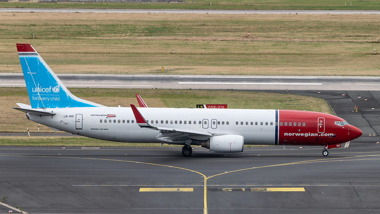 LN-NIO Norwegian Air Shuttle Boeing 737-800