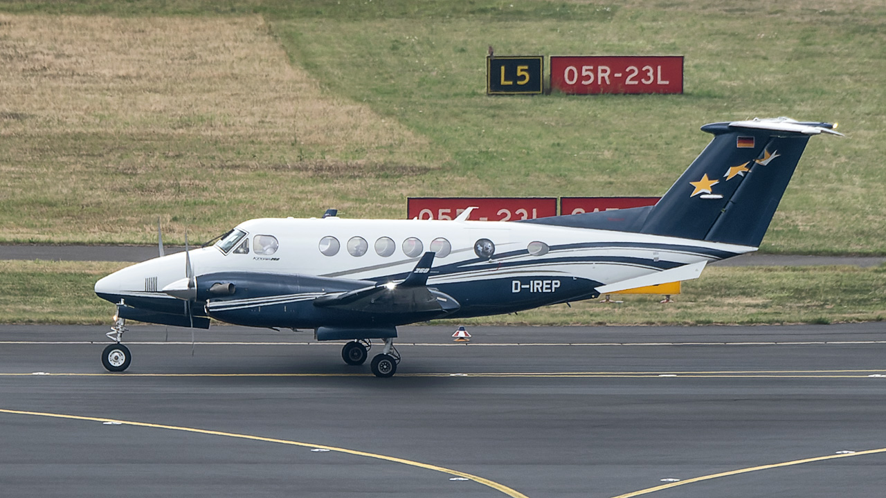 D-IREP Beechcraft B200GT King Air 260