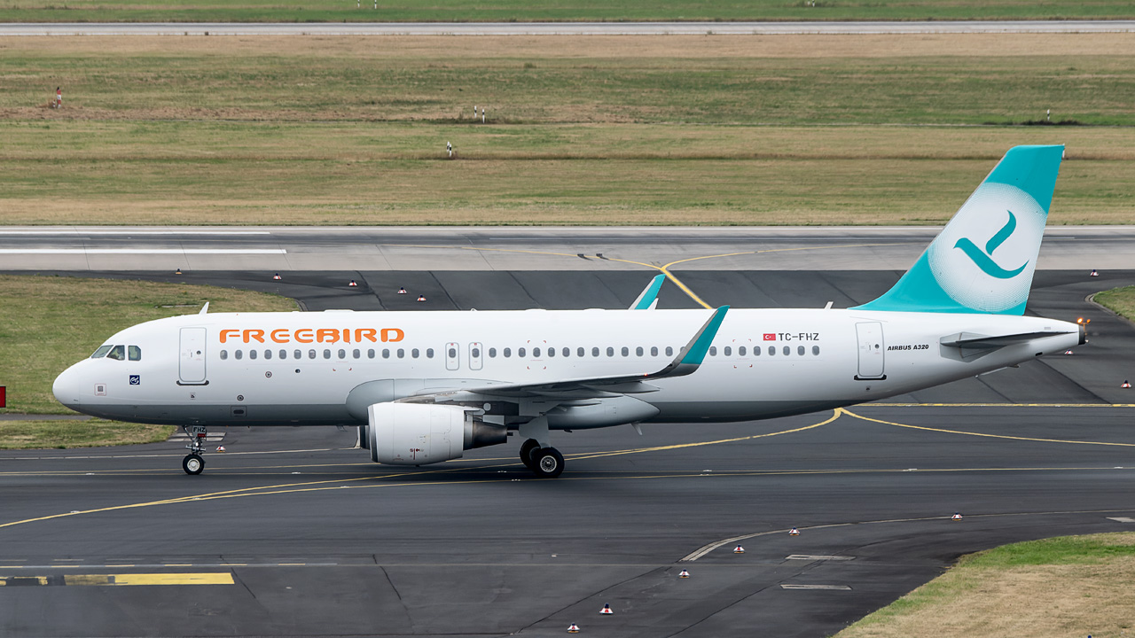 TC-FHZ Freebird Airlines Airbus A320-200/S