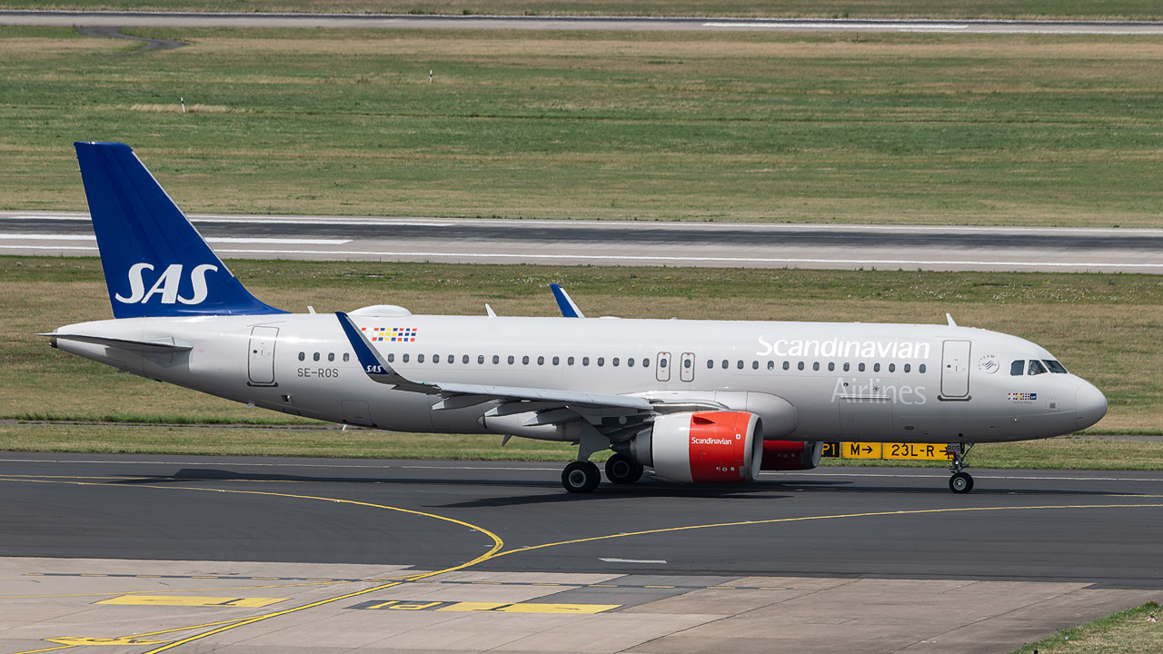 SE-ROS Scandinavian Airlines (SAS) Airbus A320-200neo