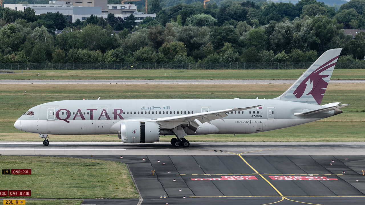 A7-BCM Qatar Airways Boeing 787-8 Dreamliner