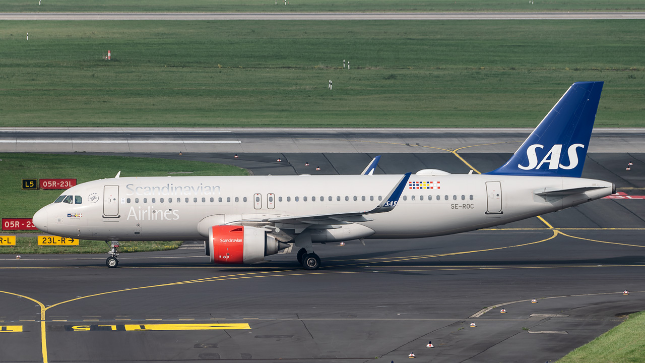 SE-ROC Scandinavian Airlines (SAS) Airbus A320-200neo