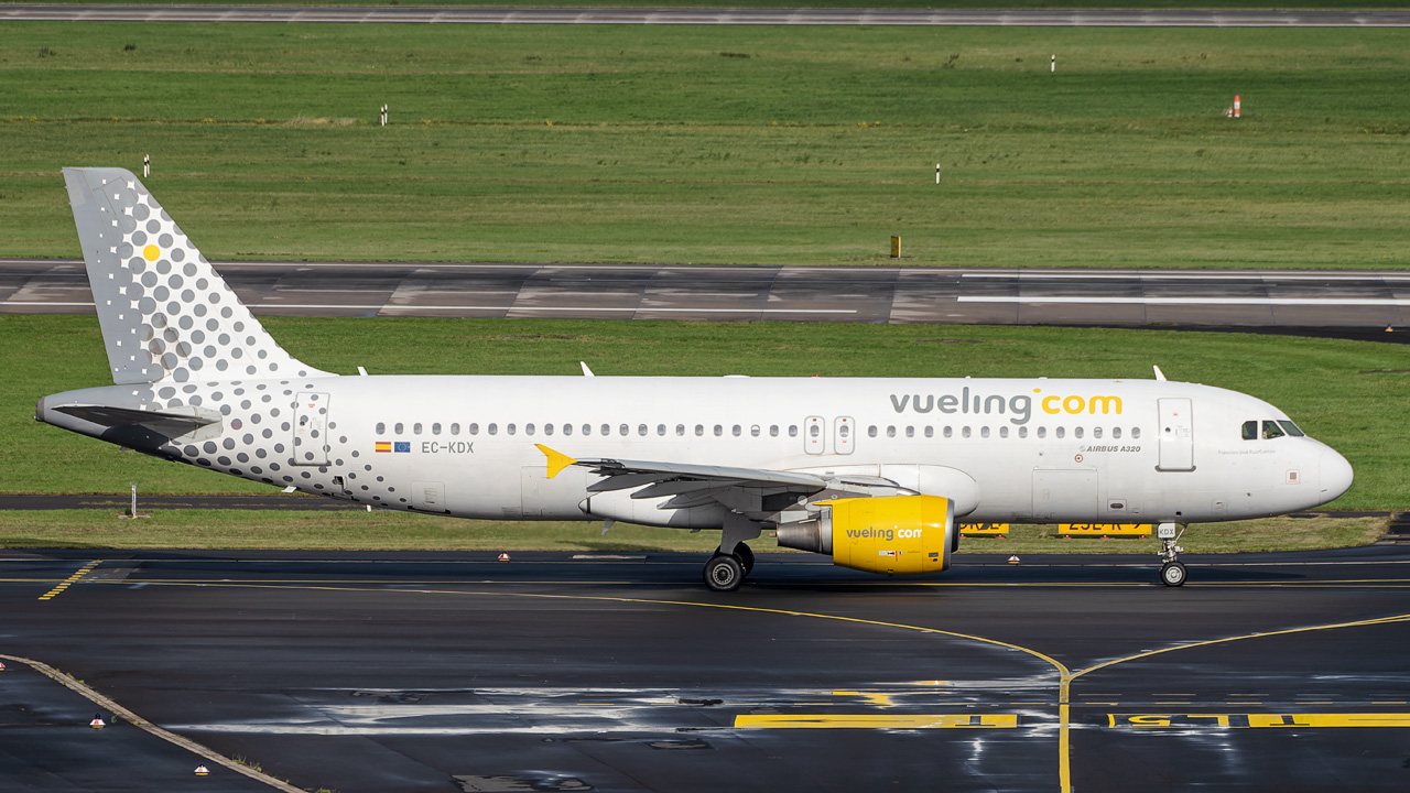 EC-KDX Vueling Airbus A320-200