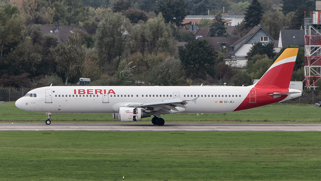EC-JEJ Iberia Airbus A321-200